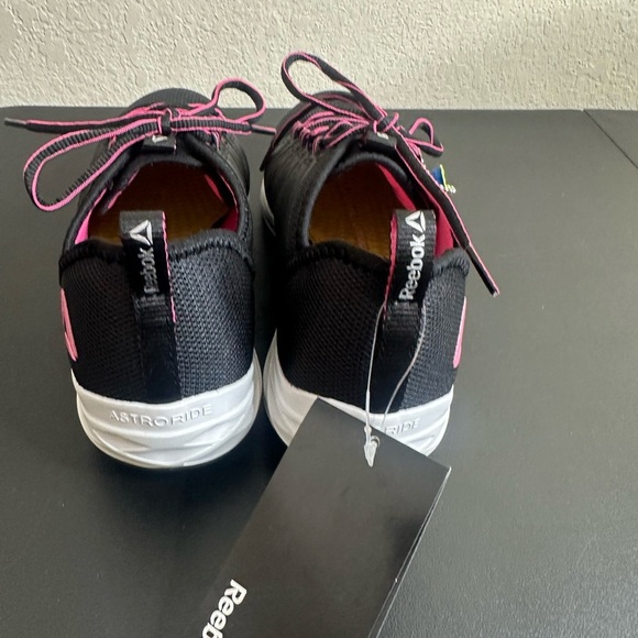 Reebok Work Astroride Slip Resistant Steel Toe Work Safety Casual size 7.5 - Picture 6 of 7